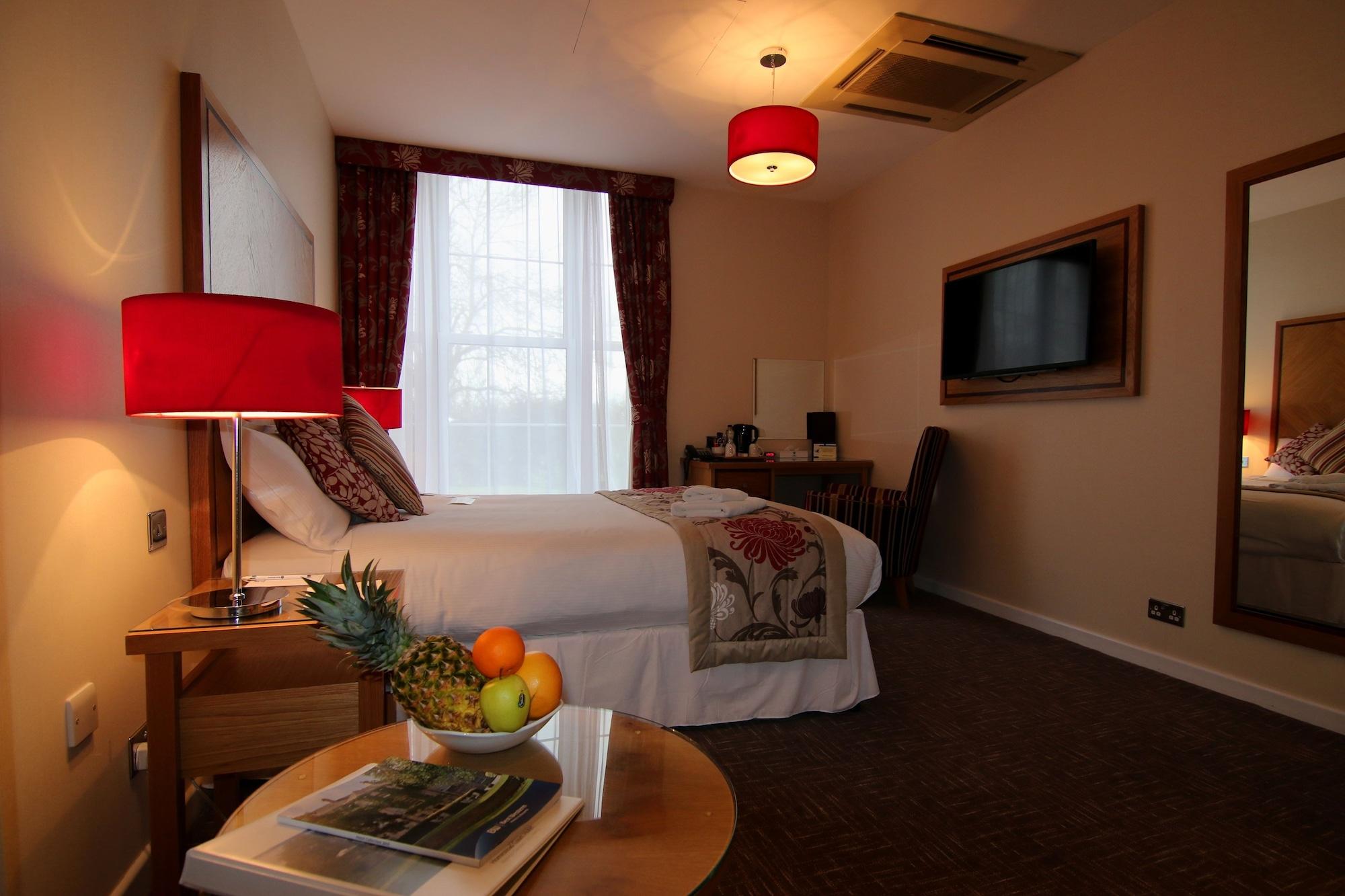 Best Western Homestead Court Hotel Welwyn Garden City Exterior foto