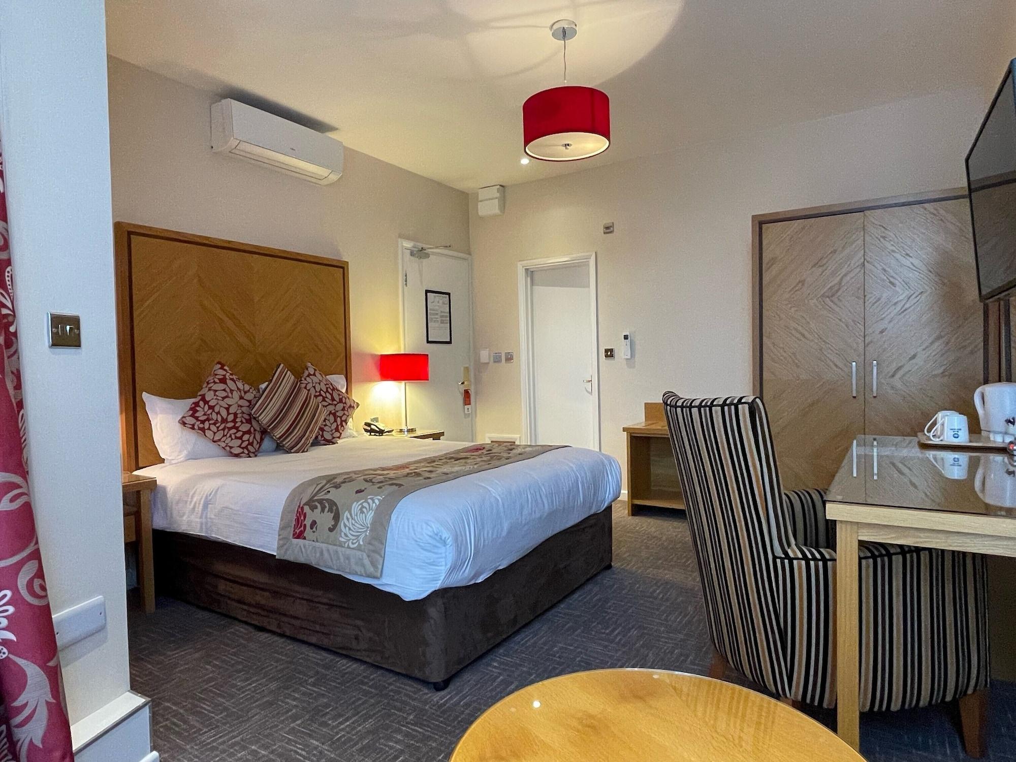 Best Western Homestead Court Hotel Welwyn Garden City Exterior foto