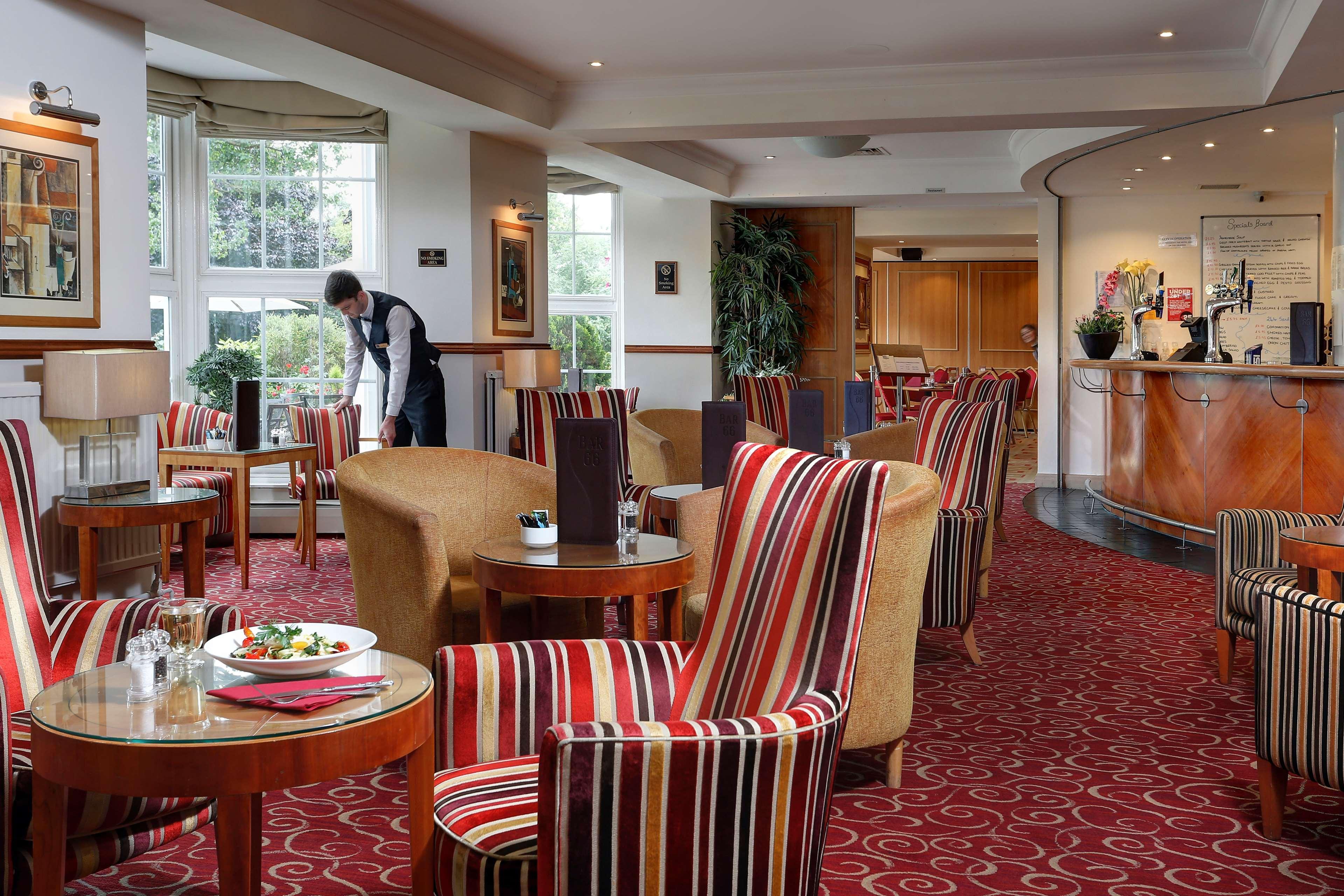 Best Western Homestead Court Hotel Welwyn Garden City Exterior foto