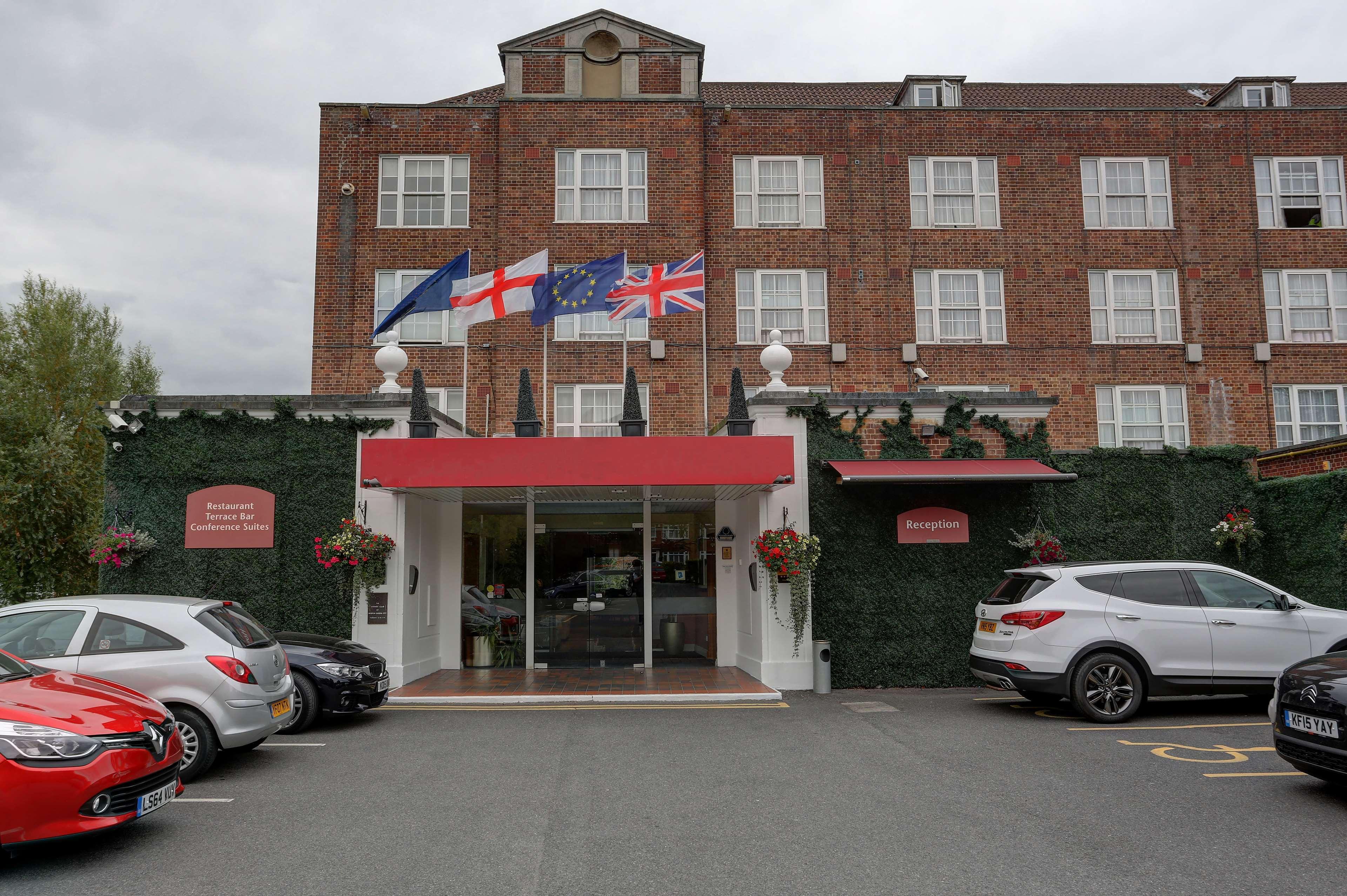 Best Western Homestead Court Hotel Welwyn Garden City Exterior foto
