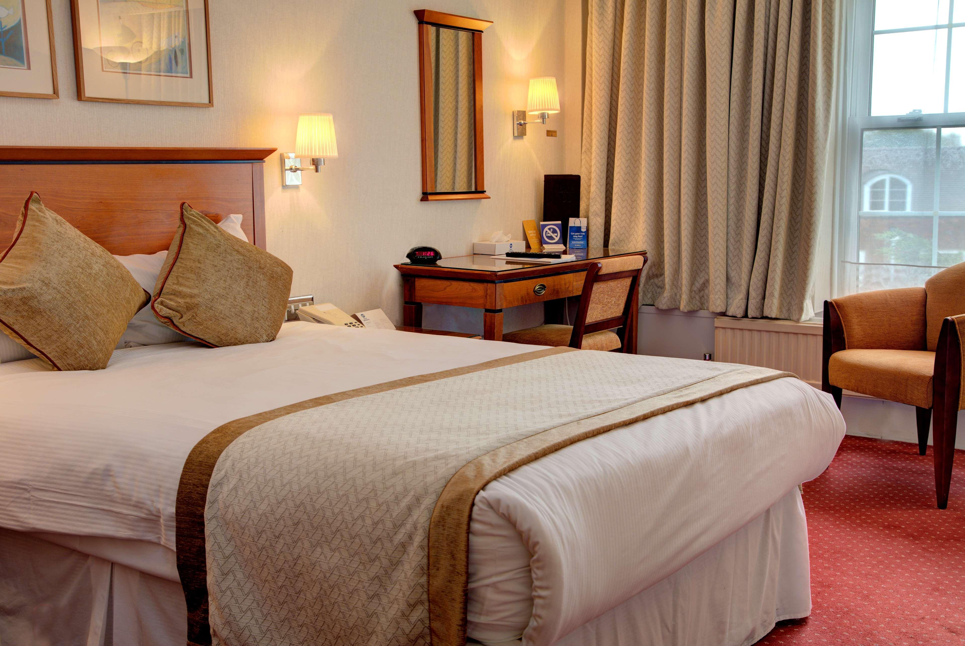 Best Western Homestead Court Hotel Welwyn Garden City Exterior foto
