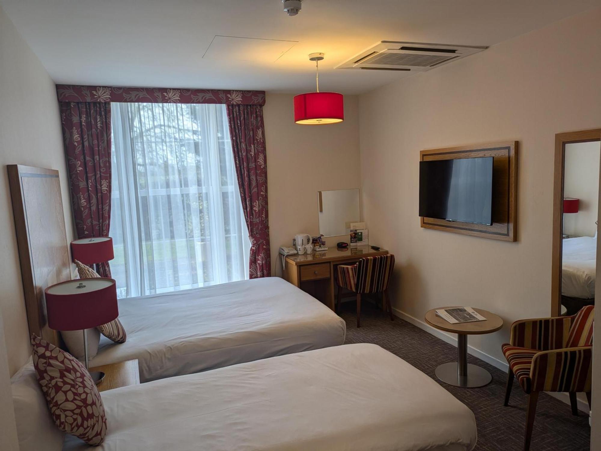 Best Western Homestead Court Hotel Welwyn Garden City Exterior foto