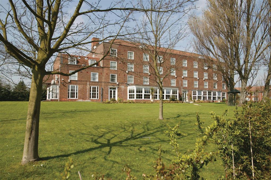 Best Western Homestead Court Hotel Welwyn Garden City Exterior foto