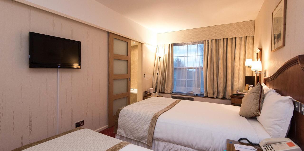 Best Western Homestead Court Hotel Welwyn Garden City Exterior foto